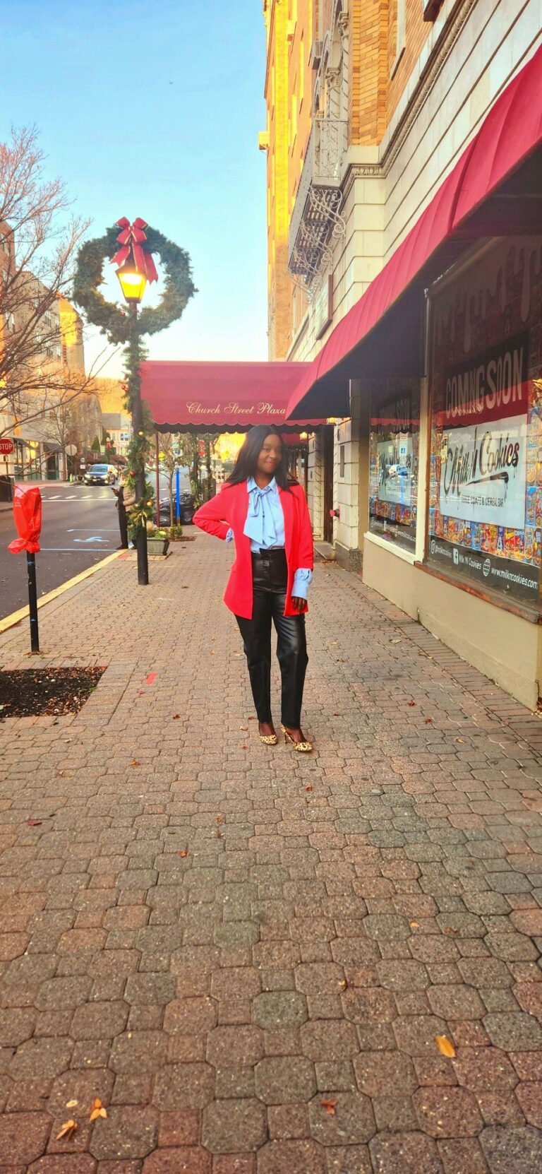 how to style women's red blazers