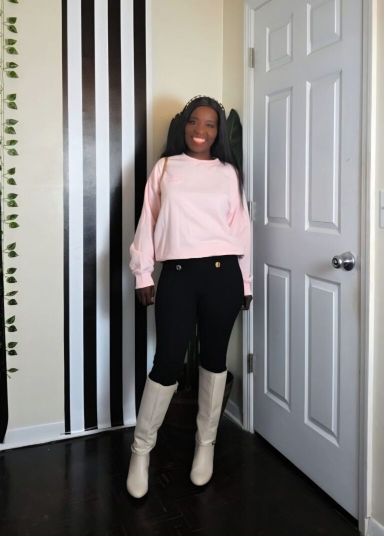 How to Dress Up A Pink Sweatshirt – Outfit Ideas for Ladies